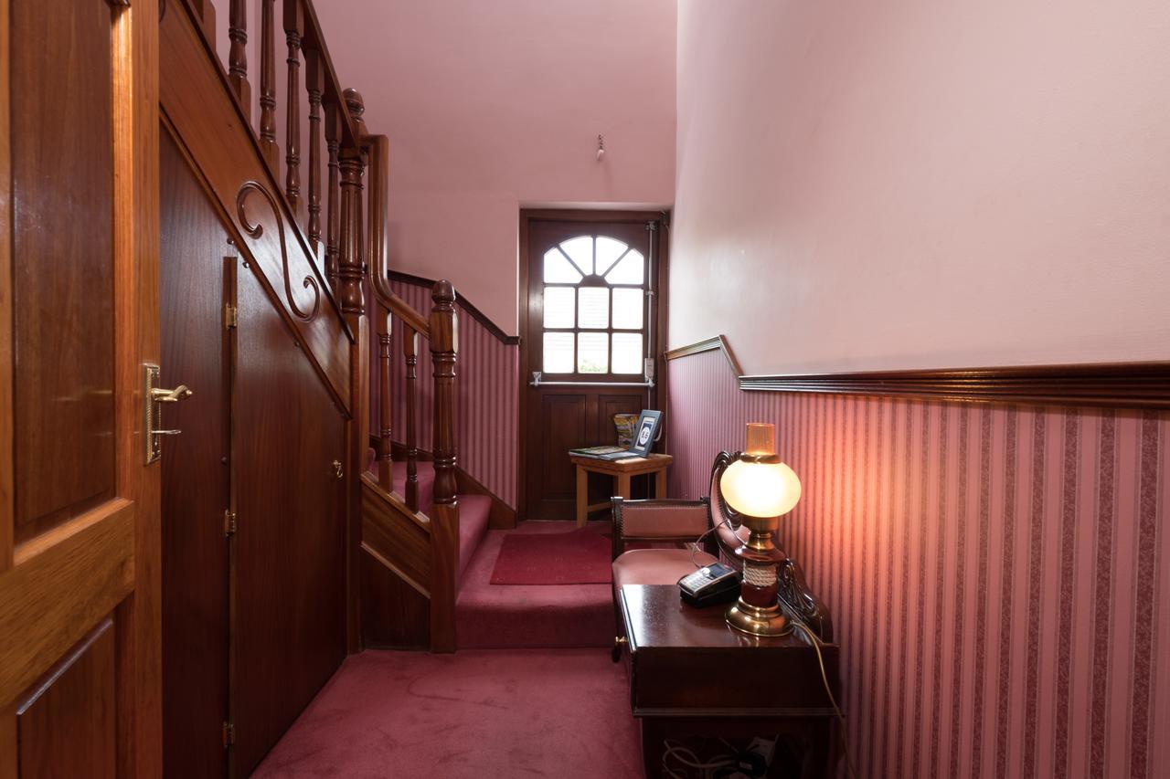 Ashwood House Bed and Breakfast Corrandulla Buitenkant foto